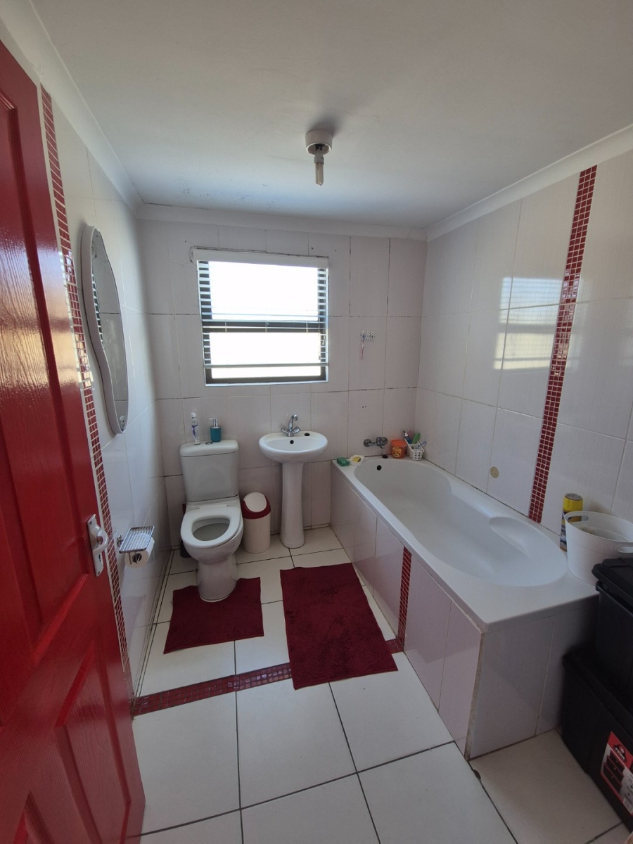 3 Bedroom Property for Sale in Motherwell Nu 6 Eastern Cape